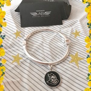 ✮ Silver UCF Knights bracelet